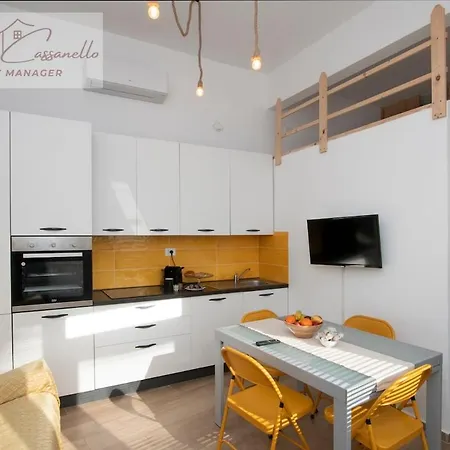 5 Minutes From The Beaches Apartment *